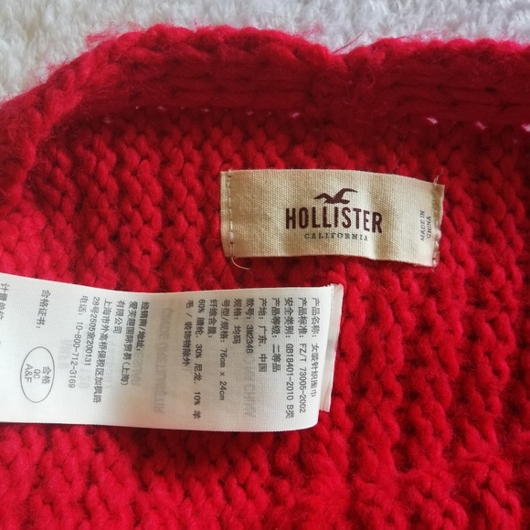 Hollister Infinity Scarf - Picture 2 of 3
